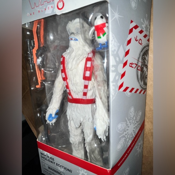 Star Wars The Black Series Wookiee (Holiday Edition) 6” Collectible  Figure**NEW - Picture 2 of 6
